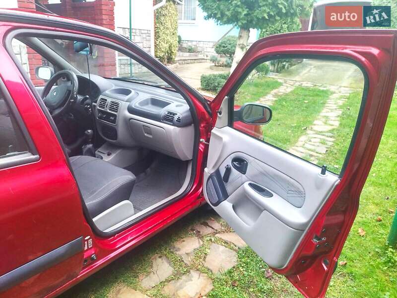 Седан Renault Symbol 2003 в Хусте фото 9 Седан Renault Symbol 2003 в Хусте