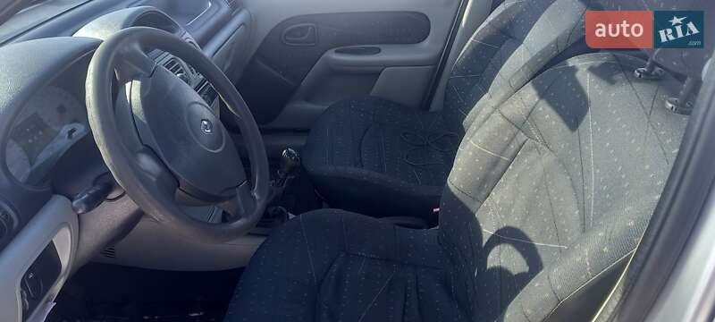Седан Renault Symbol 2004 в Олевске фото 10 Седан Renault Symbol 2004 в Олевске