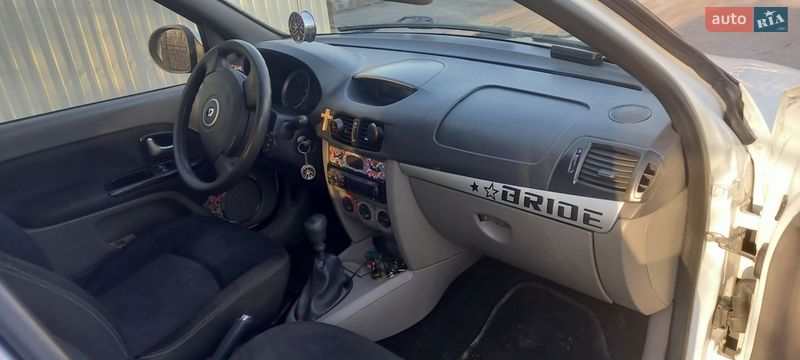 Седан Renault Symbol 2011 в Чернігові