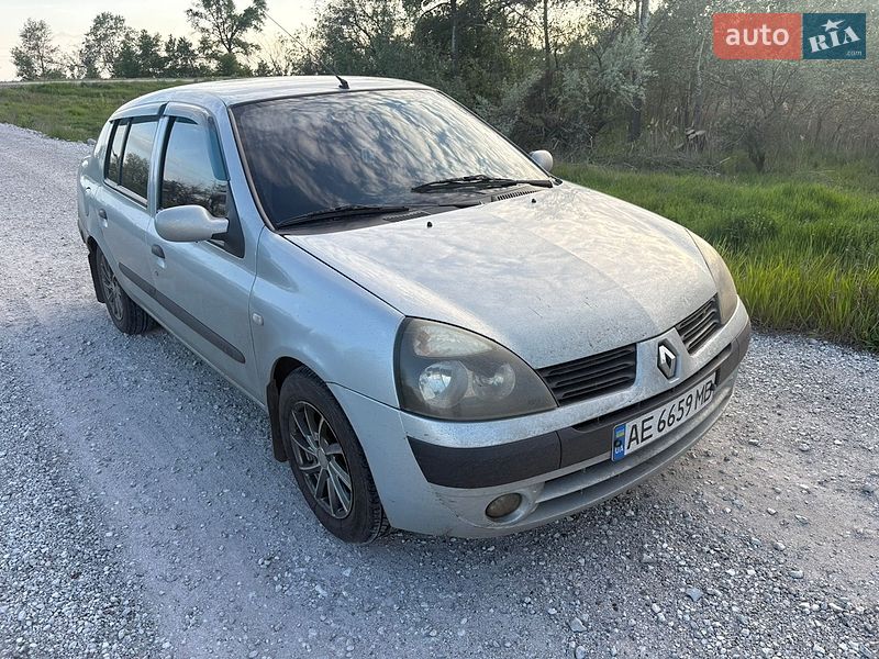 Седан Renault Symbol 2004 в Днепре