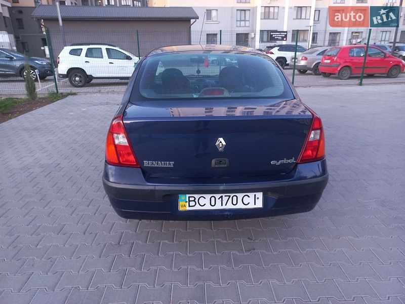 Седан Renault Symbol 2004 в Киеве