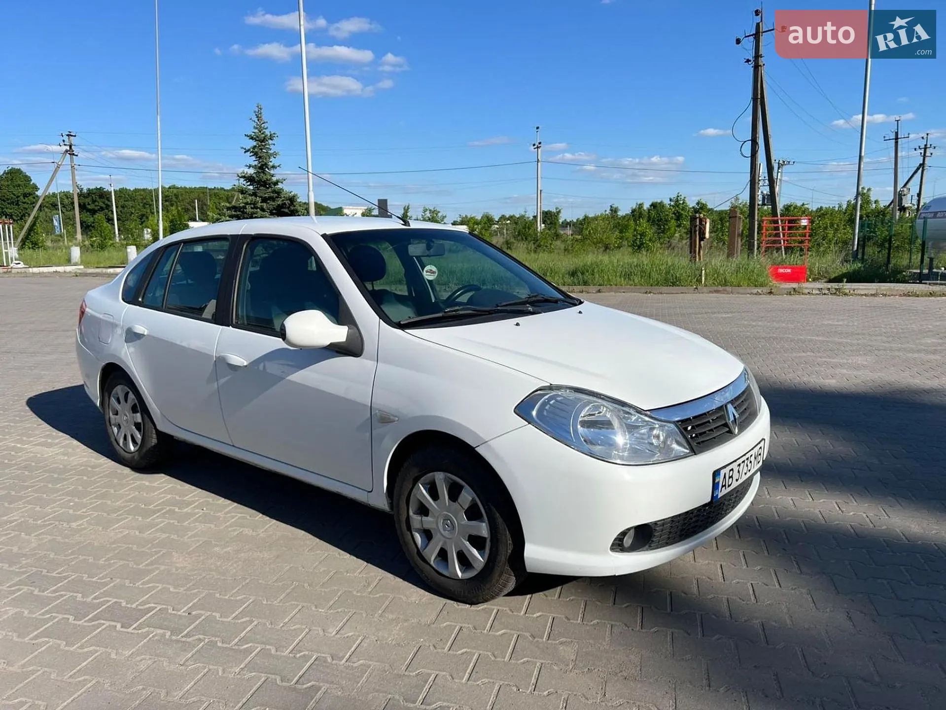 2010 Renault Symbol - мініатюра 15