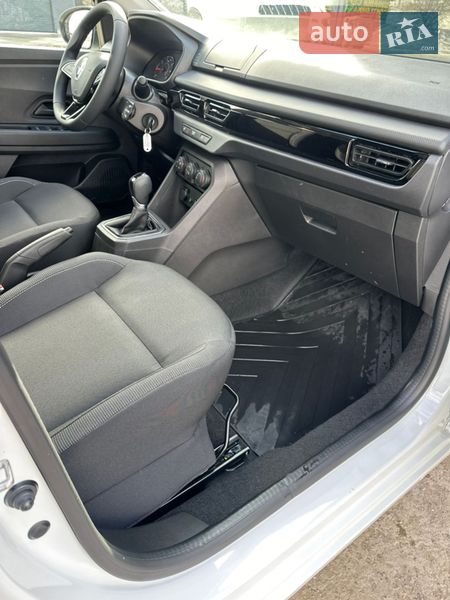 Седан Renault Taliant 2024 в Киеве