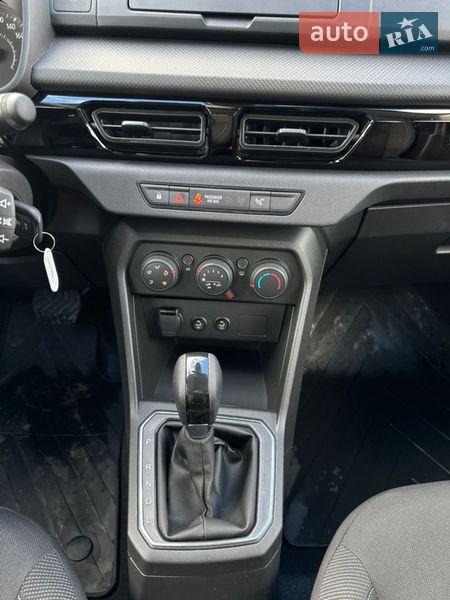 Седан Renault Taliant 2024 в Киеве