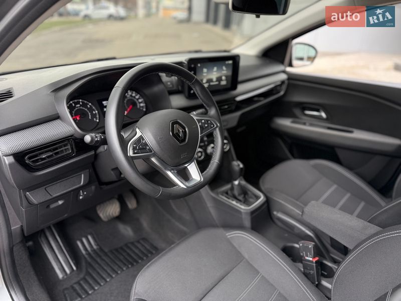 Седан Renault Taliant 2025 в Киеве