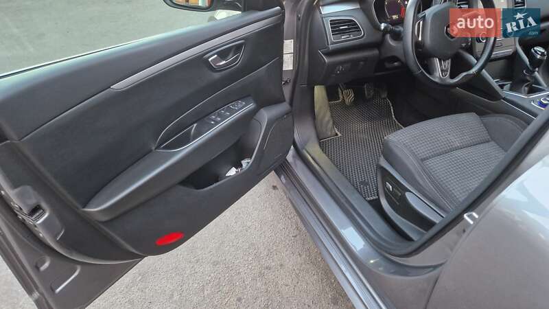 Седан Renault Talisman 2016 в Вінниці