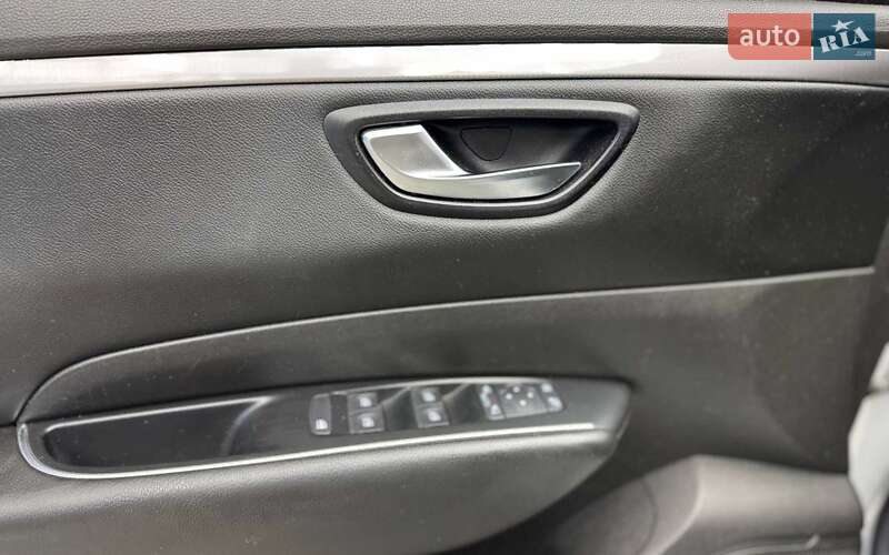 Седан Renault Talisman 2015 в Чернівцях