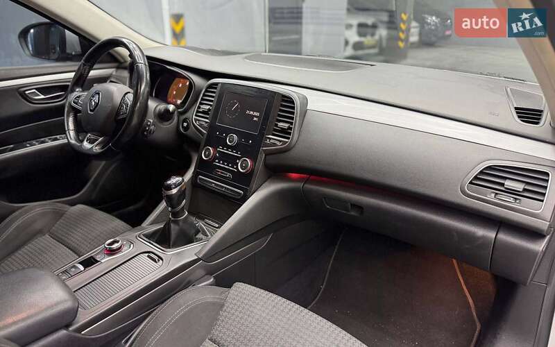 Седан Renault Talisman 2015 в Чернівцях