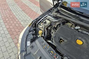 Седан Renault Talisman 2017 в  фото 49 Седан Renault Talisman 2017 в