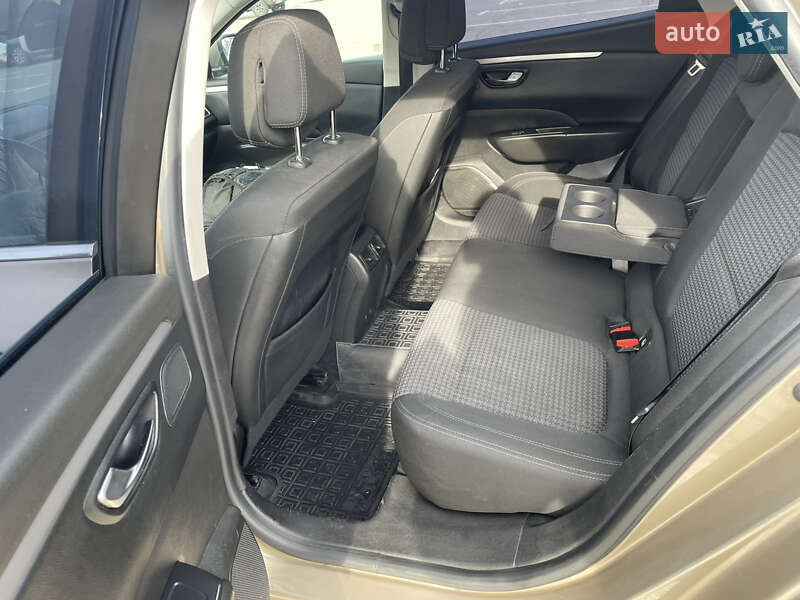 Универсал Renault Talisman 2016 в Киеве