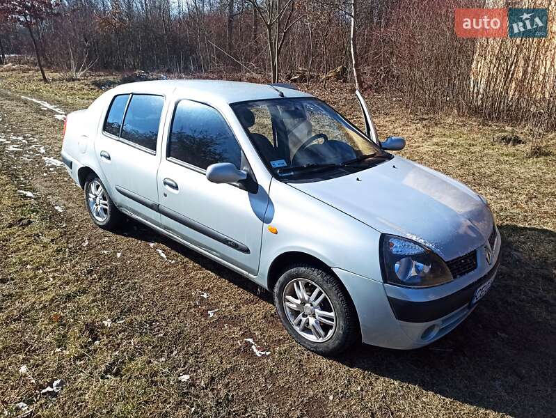 Седан Renault Thalia 2002 в Чернівцях