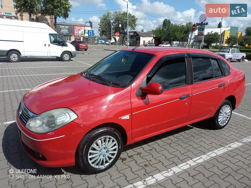 Renault Thalia 2012