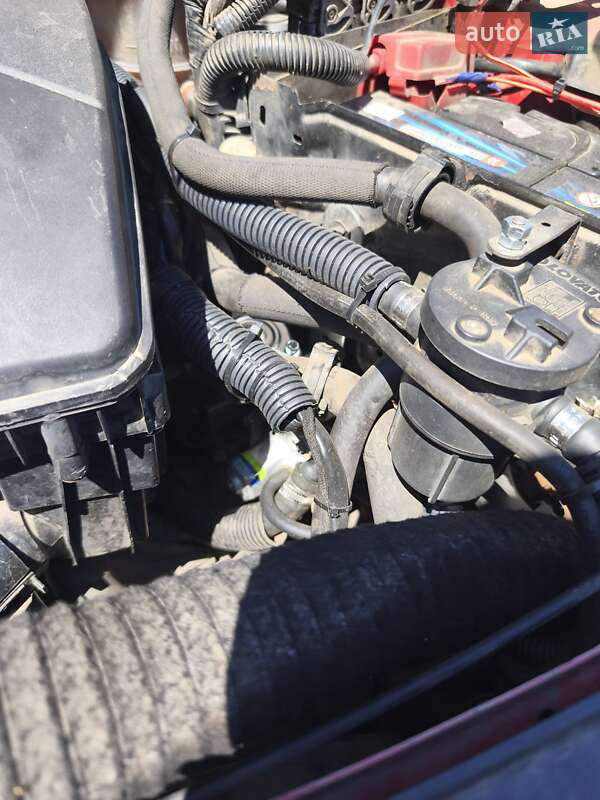 Седан Renault Thalia 2012 в Долині