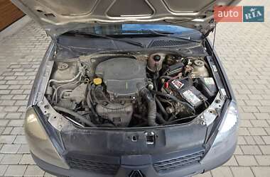 Седан Renault Thalia 2005 в 
