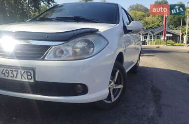 Седан Renault Thalia 2012 в Черкасах