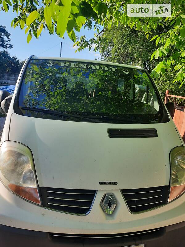 Renault Trafic груз.-пасс.
