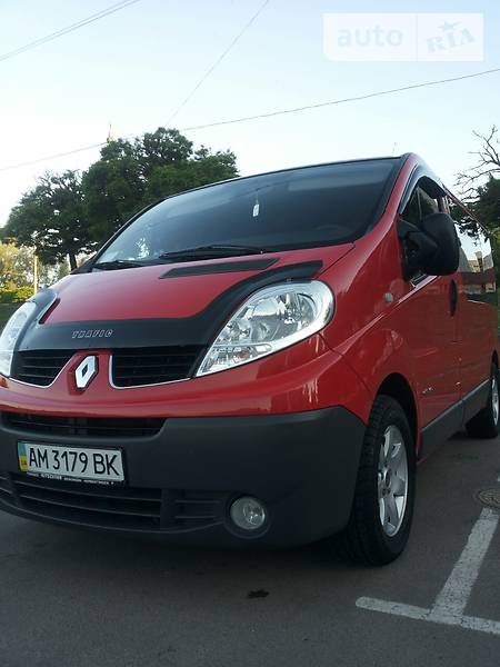 Renault Trafic 2010 года