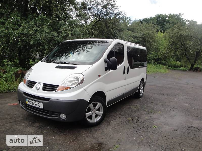 Мінівен Renault Trafic 2006 в Львові