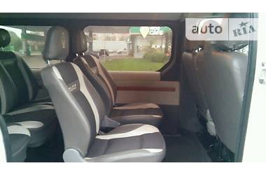 Грузопассажирский фургон Renault Trafic 2010 в Луцке