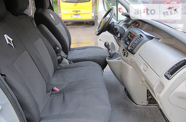 Вантажопасажирський фургон Renault Trafic 2008 в Києві