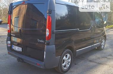 Грузопассажирский фургон Renault Trafic 2012 в Радивилове