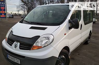 Грузопассажирский фургон Renault Trafic 2006 в Житомире