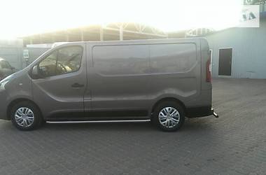 Грузопассажирский фургон Renault Trafic 2015 в Ровно