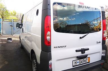 Вантажопасажирський фургон Renault Trafic 2013 в Житомирі