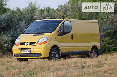 Грузопассажирский фургон Renault Trafic 2004 в Мелитополе