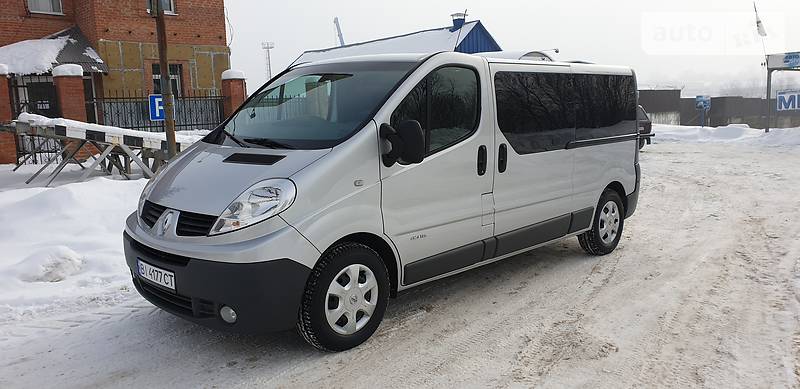 Вантажопасажирський фургон Renault Trafic 2014 в Полтаві