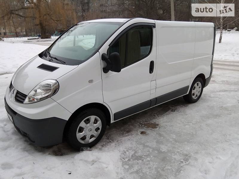 Грузопассажирский фургон Renault Trafic 2014 в Донецке