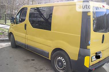 Грузопассажирский фургон Renault Trafic 2005 в Луцке