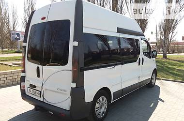 Грузопассажирский фургон Renault Trafic 2005 в Херсоне