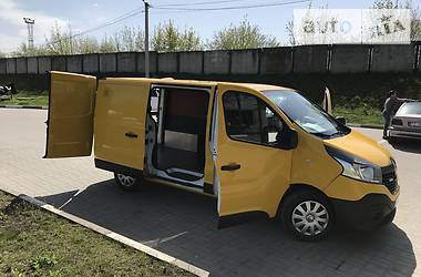 Грузопассажирский фургон Renault Trafic 2015 в Тернополе