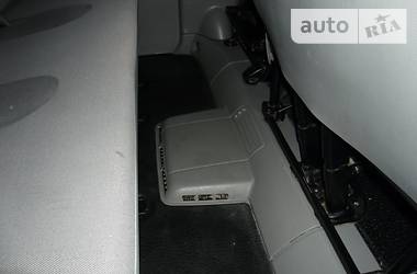 Вантажопасажирський фургон Renault Trafic 2009 в 