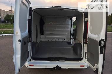 Грузопассажирский фургон Renault Trafic 2012 в Ровно