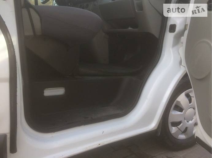 Мінівен Renault Trafic 2004 в Вижниці