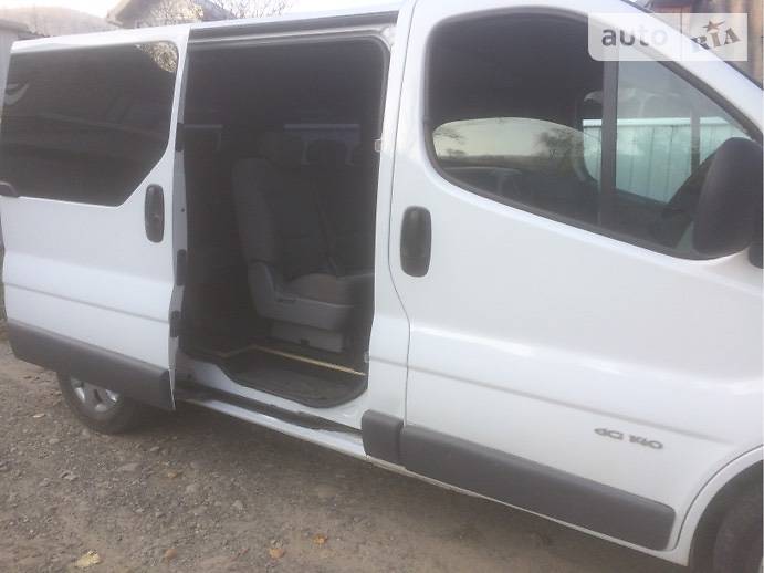 Мінівен Renault Trafic 2004 в Вижниці