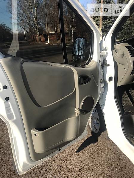 Минивэн Renault Trafic 2010 в Торецке