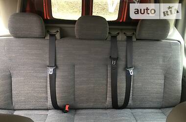 Вантажопасажирський фургон Renault Trafic 2011 в 