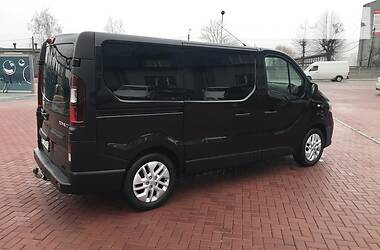 Мінівен Renault Trafic 2015 в 