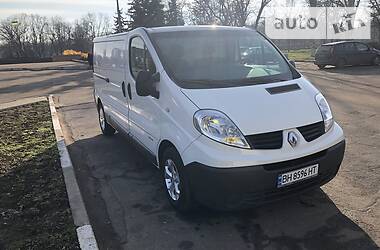 Вантажопасажирський фургон Renault Trafic 2013 в 