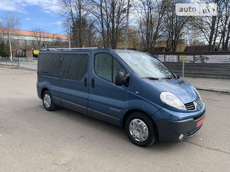 Мінівен Renault Trafic 2011 в Луцьку
