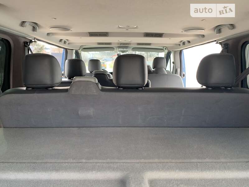 Мінівен Renault Trafic 2011 в Луцьку