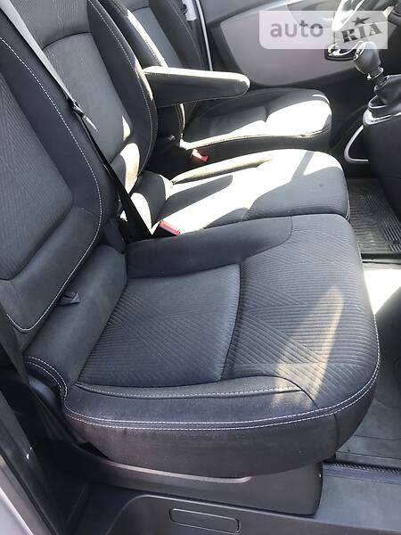 Мінівен Renault Trafic 2015 в Бродах