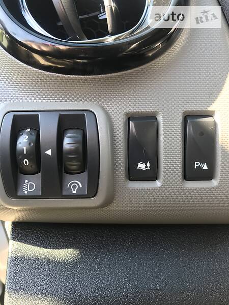 Мінівен Renault Trafic 2015 в Бродах