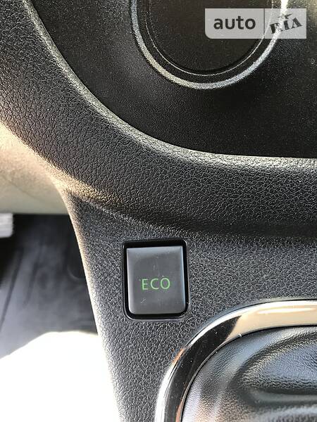 Мінівен Renault Trafic 2015 в Бродах