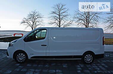 Вантажопасажирський фургон Renault Trafic 2016 в 