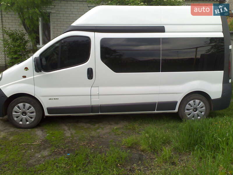 Вантажопасажирський фургон Renault Trafic 2006 в Харкові фото 3 Вантажопасажирський фургон Renault Trafic 2006 в Харкові