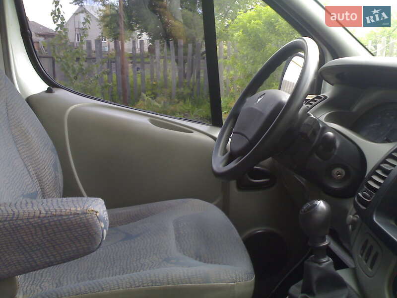 Вантажопасажирський фургон Renault Trafic 2006 в Харкові фото 7 Вантажопасажирський фургон Renault Trafic 2006 в Харкові